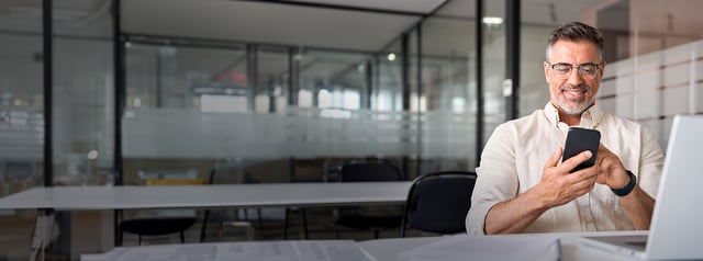 ¿Cómo funciona una app para control de asistencia?