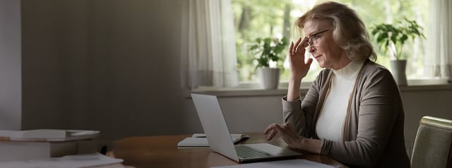 Edadismo en Latam, por qué se produce y cómo combatirlo