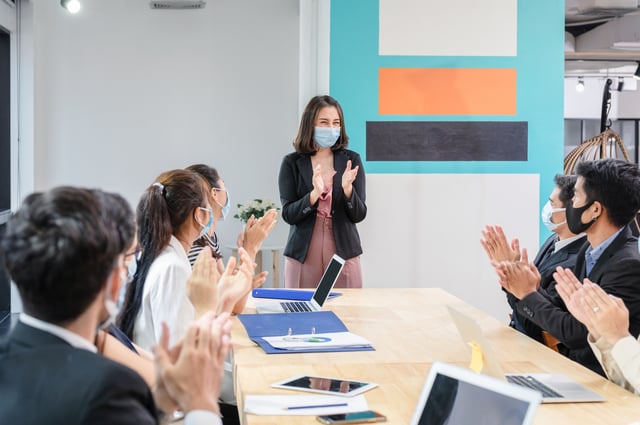 9 consejos para líderes en el regreso presencial al trabajo